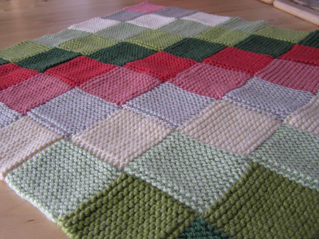 Lezioni di cucito. Come lavorare a maglia un plaid con ferri da maglia?