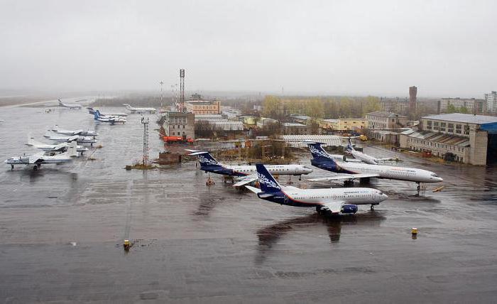 La città di Arkhangelsk: aeroporto Talagi